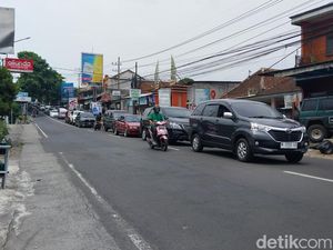 Ditlantas Polda Sebut Arus Kendaraan Keluar Jatim Terpantau Meningkat Ditlantas Polda Sebut Arus Kendaraan Keluar Jatim Terpantau Meningkat