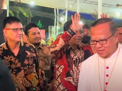 Mahfud Tinjau Misa Malam Natal di Gereja Katedral Jakarta