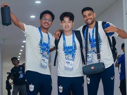 Libur Liga 1, Riyan Ardiansyah PSIS Temani Istri Sambil Jaga Feeling Ball