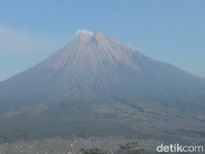 Pagi Ini Gunung Semeru Alami 19 Kali Letusan Pagi Ini Gunung Semeru Alami 19 Kali Letusan