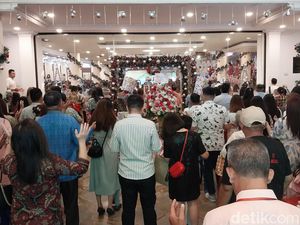 Pemuda Muslim di Manado Jadi Relawan Pengamanan Gereja Saat Perayaan Natal Pemuda Muslim di Manado Jadi Relawan Pengamanan Gereja Saat Perayaan Natal
