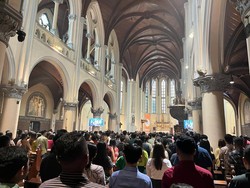 Misa Natal di Katedral Jakarta Berlangsung Khidmat, Doakan Pemilu Damai