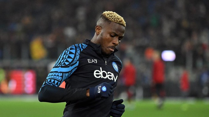 Soccer Football - Serie A - AS Roma v Napoli - Stadio Olimpico, Rome, Italy - December 23, 2023 Napolis Victor Osimhen during the warm up REUTERS/Alberto Lingria