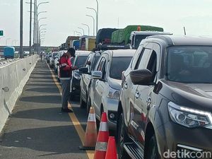 Volume Kendaraan di Tol Trans Sumatera Meningkat Selama Libur Nataru Volume Kendaraan di Tol Trans Sumatera Meningkat Selama Libur Nataru