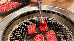 Puas Menikmati Wagyu Karubi di Resto Berkonsep Solo Yakiniku ala Tokyo