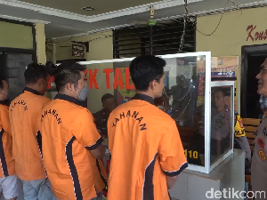 Polisi Gerebek Judi Sabung Ayam di Tallo Makassar, 4 Orang Jadi Tersangka