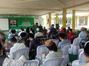 Ratusan Ajengan Priangan Timur Deklarasi Dukung Ganjar-Mahfud Ratusan Ajengan Priangan Timur Deklarasi Dukung Ganjar-Mahfud
