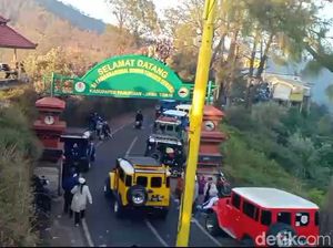 Ratusan Jip WIsata Bromo di Pasuruan Sudah Terpesan hingga Tahun Baru Ratusan Jip WIsata Bromo di Pasuruan Sudah Terpesan hingga Tahun Baru