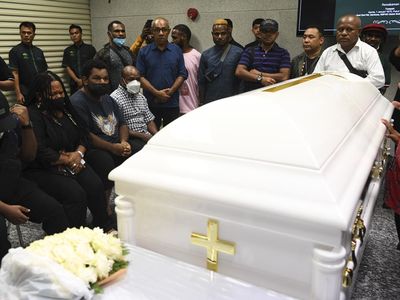 Foto-foto Jenazah Lukas Enembe di Ruang Persemayaman RSPAD