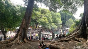 Libur Nataru Pemandian Alam Banyubiru Pasuruan Ramai Pengunjung