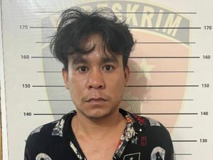 Tampang Yogi yang Foya-foya dari Hasil Penggelapan Beras Rp 150 Juta