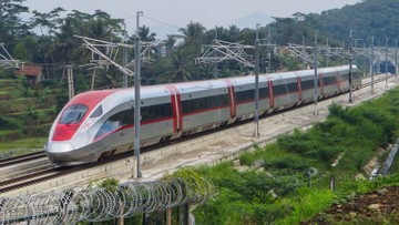 Perjalanan Kereta Cepat Sempat Terhenti 10 Menit, KCIC Buka Suara