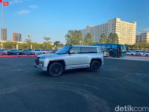 Canggih! Mobil Ini Bisa Balik Kanan di Tempat dan Ngambang di Air Canggih! Mobil Ini Bisa Balik Kanan di Tempat dan Ngambang di Air