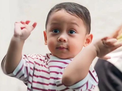 7 Foto Terbaru Anak Lesti Kejora dan Rizky Billar yang Kini Ganti Nama