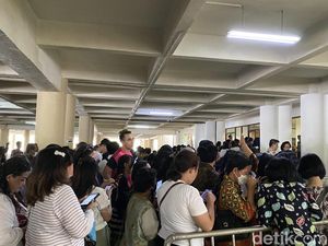 Gereja Bethany Surabaya Mulai Dipadati Jemaat Natal Nasional
