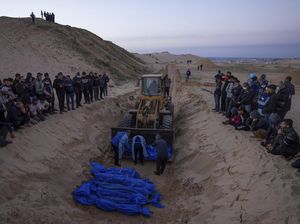 Israel Kembalikan Jenazah 80 Warga Gaza, Langsung Dikubur Massal