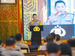 Kapolri Bicara Hoegeng Awards dan Snow Ball Effect Tularkan Keteladanan