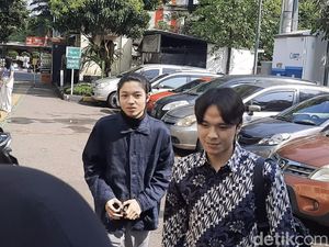 Kiesha Alvaro Bersaksi di Sidang Cerai Okie Agustina-Gunawan Dwi Cahyo Hari Ini Kiesha Alvaro Bersaksi di Sidang Cerai Okie Agustina-Gunawan Dwi Cahyo Hari Ini
