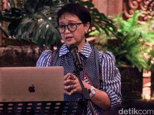 Menlu Bicara Keberhasilan Diplomasi dan Keuntungan Untuk RI Menlu Bicara Keberhasilan Diplomasi dan Keuntungan Untuk RI