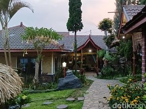 Okupansi Hotel di Kawasan Bromo Lesu Meski Wisatawan Membludak Okupansi Hotel di Kawasan Bromo Lesu Meski Wisatawan Membludak