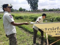 Ganggu Pandangan Penjaga Perlintasan KA, Puluhan APK di Sleman Dicopot