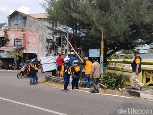 Lakukan Penertiban Tahap Awal, Bawaslu Demak Copot Ribuan APK