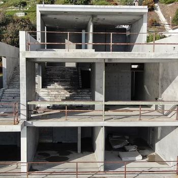 Rumah Kanye West mangkrak/Dailymail