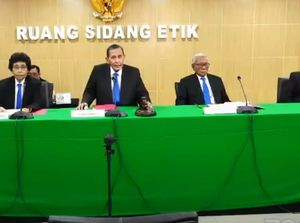 Absen Sidang Etik Tanpa Alasan Jelas Jadi Hal Memberatkan Sanksi Firli Absen Sidang Etik Tanpa Alasan Jelas Jadi Hal Memberatkan Sanksi Firli