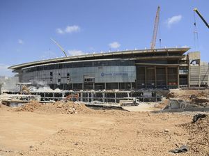 Kuli-kuli Proyek Renovasi Camp Nou Ribut, 2 Cedera 4 Ditahan