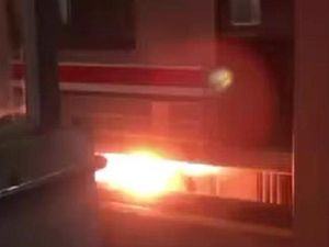 Viral Percikan Api di KRL Stasiun Bojonggede, KAI Commuter Buka Suara