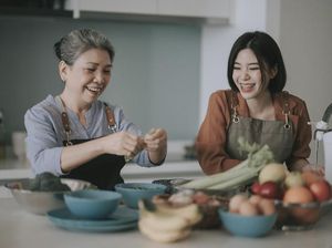 Wanita Ini Bersyukur Ibu Mertua Kritik Masakannya dengan Cara Lembut Wanita Ini Bersyukur Ibu Mertua Kritik Masakannya dengan Cara Lembut