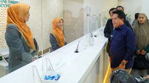 Akhir Tahun, Hery Gunardi Tinjau Pelayanan di BSI Mayestik