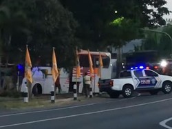 Bus AKAP Nyelonong Masuk Taman di Jalan Lingkar Klaten, Polisi: Laka Tunggal