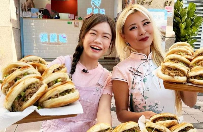 Gokil! Wanita Ini Habiskan 100 Dumpling dalam 10 Menit