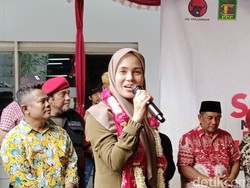 Sapa Buruh Pabrik di Purworejo, Atikoh Ganjar: Bojoku Yo Wong Purworejo