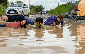 Jalanan Viral di Lampung Tengah: Dulu Kubangan, Beton Mulus Kemudian Jalanan Viral di Lampung Tengah: Dulu Kubangan, Beton Mulus Kemudian