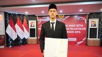 Jay Idzes mempunyai darah Indonesia dari kakek dan neneknya. Dia lahir di kota Mierlo, Belanda, pada 2 Juni 2000. Foto: Dok. PSSI