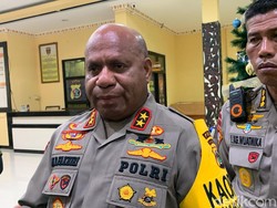 Polisi Fasilitasi Pemulangan Pengantar Jenazah Lukas Enembe Usai Pemakaman