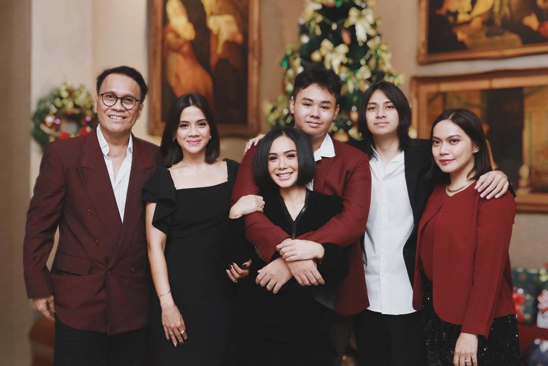 Keluarga Yuni Shara