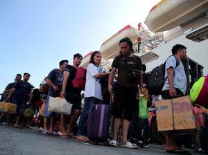 Mudik Tahun Baru 2024 dengan KM Dorolonda