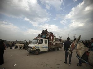 Perjuangan Warga Gaza Pindah-pindah Pengungsian untuk Hindari Israel