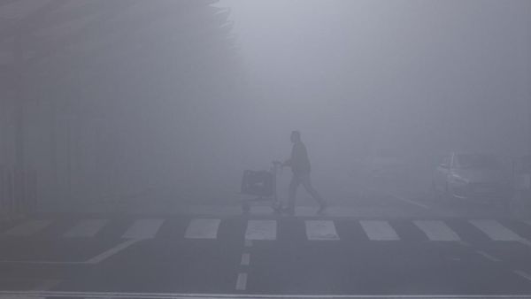 Potret Bandara Internasional Indira Gandhi Tertutup Polusi Udara