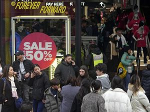 Potret Warga Inggris Berburu Diskon di Boxing Day Potret Warga Inggris Berburu Diskon di Boxing Day