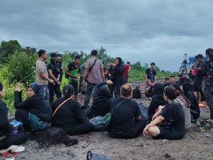 TNI AL Tangkap 36 PMI Ilegal di Dumai