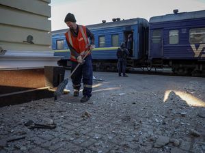 Rusia Gempur Stasiun Kereta Api di Kherson Ukraina