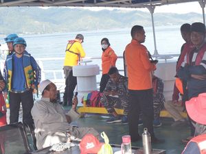 Basarnas Setop Pencarian 2 Korban Kapal Tenggelam di Mamuju Basarnas Setop Pencarian 2 Korban Kapal Tenggelam di Mamuju