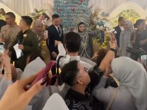 Pernikahan Viral, Bridesmaid Kejutkan Pengantin Bawa Buket Uang Raksasa