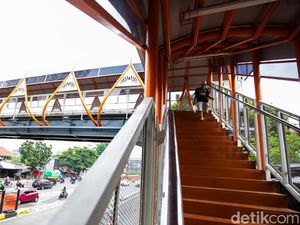 Asyik! JPO Instagrammable Kebayoran Lama Sudah Dibuka Asyik! JPO Instagrammable Kebayoran Lama Sudah Dibuka
