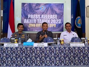 Bea Cukai Malili & BNN Kota Palopo Gagalkan Pengiriman 433,8 Gram Ganja