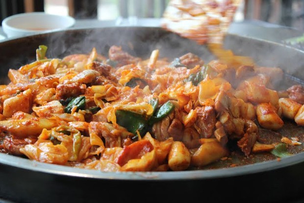 Dakgalbi